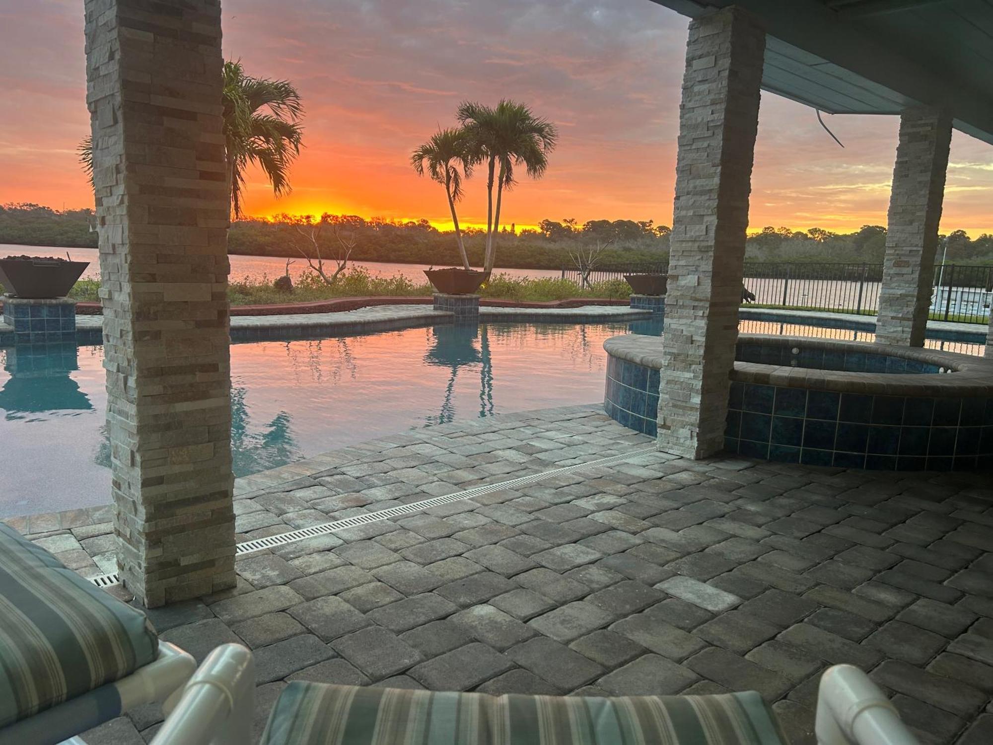 Guest Suite - Waterfront -Pool & Hot Tub- Walk To Beach Clearwater Beach Εξωτερικό φωτογραφία