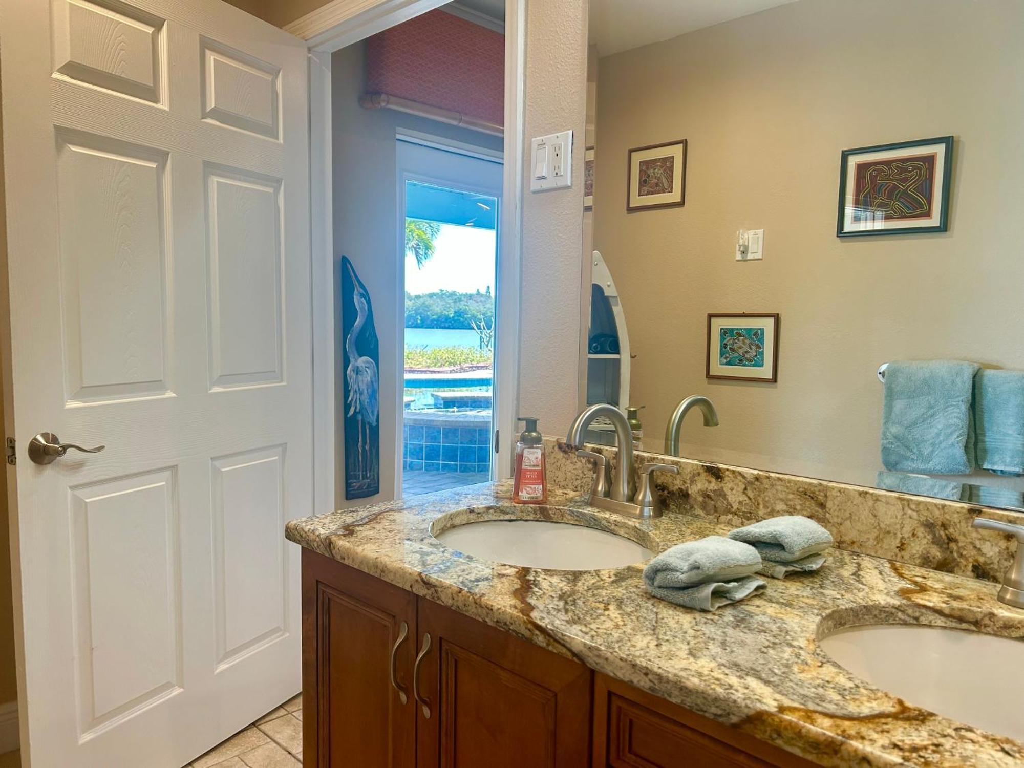 Guest Suite - Waterfront -Pool & Hot Tub- Walk To Beach Clearwater Beach Εξωτερικό φωτογραφία