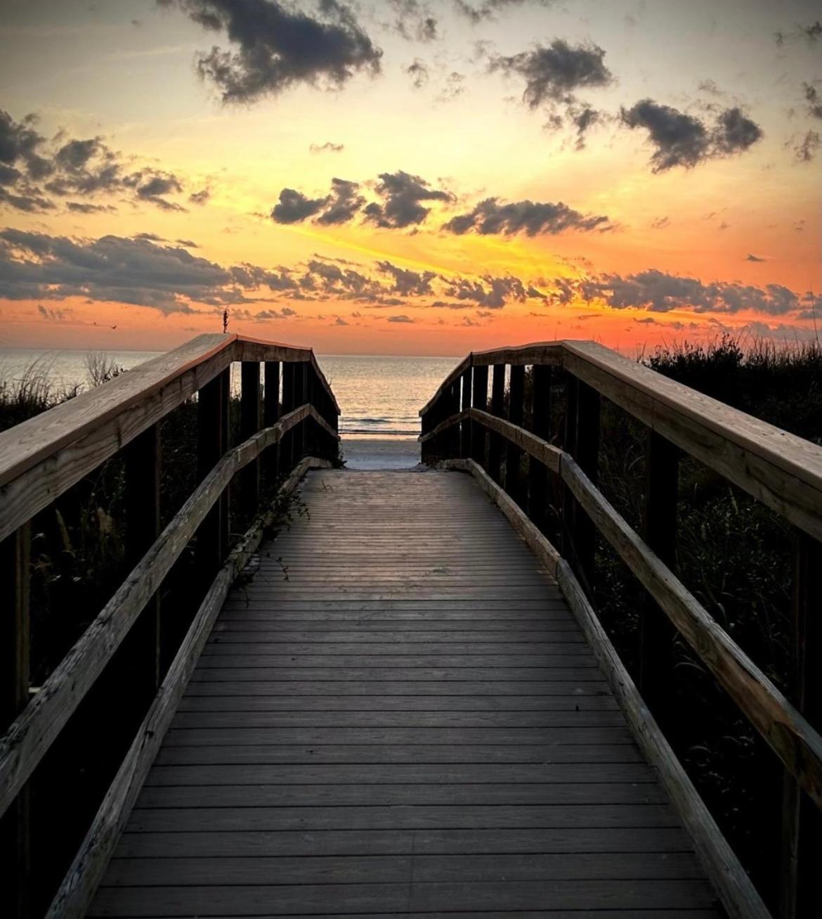Guest Suite - Waterfront -Pool & Hot Tub- Walk To Beach Clearwater Beach Εξωτερικό φωτογραφία